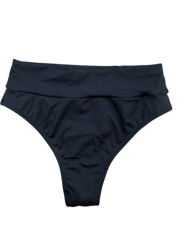 HOT PANTS TRADICIONAL COM CÓS - PRETO