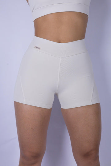 SHORTS RECORTE - CREME